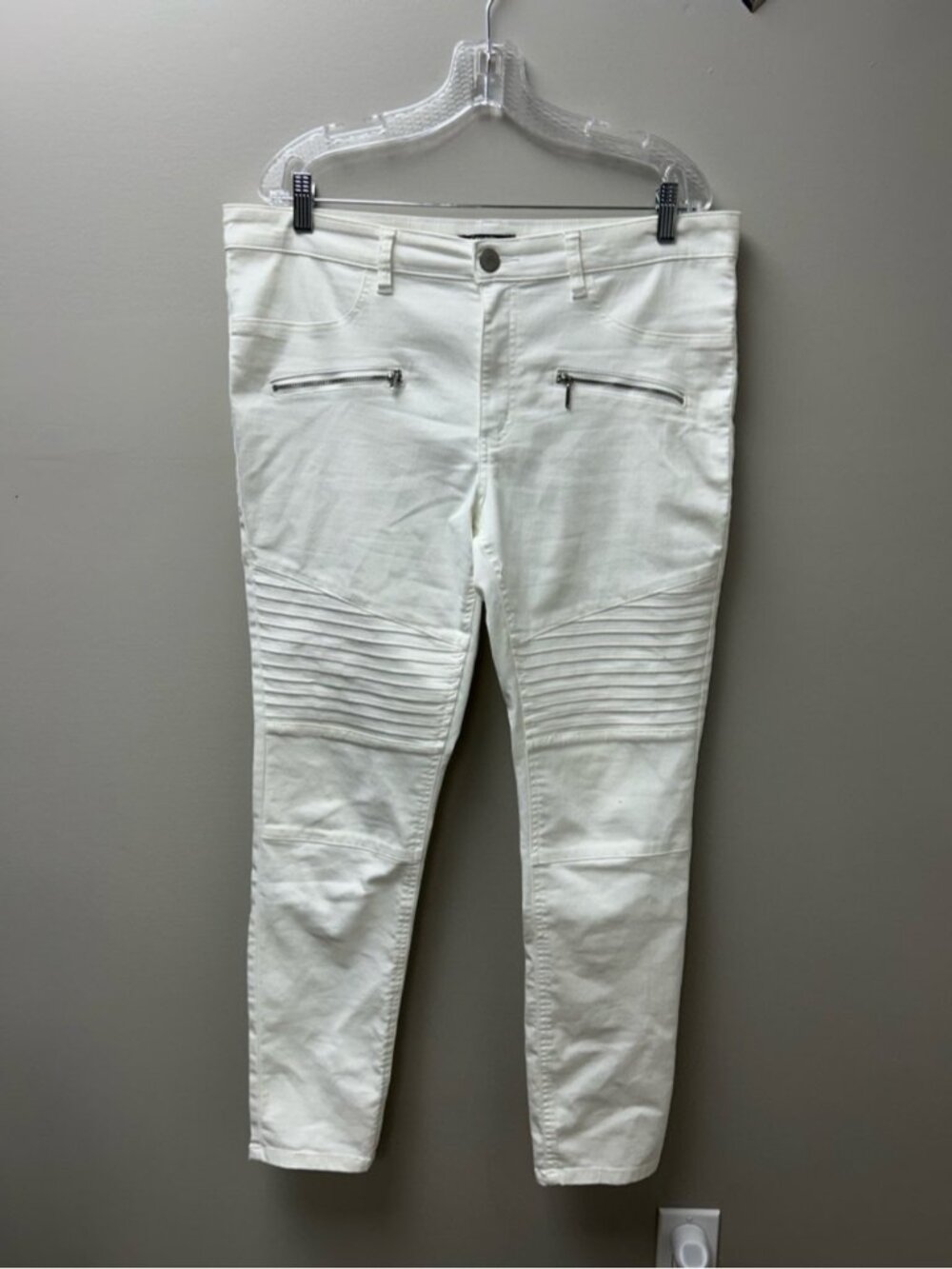 George‎ Women’s White Skinny Jeans